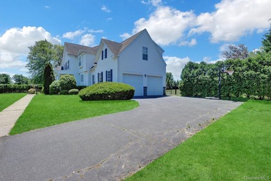 Welcome to 66 Canterbury Drive, a magnificent custom residence - photo 5