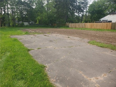 Lake Ontario - Monroe County Lot Sale Pending in Webster New York