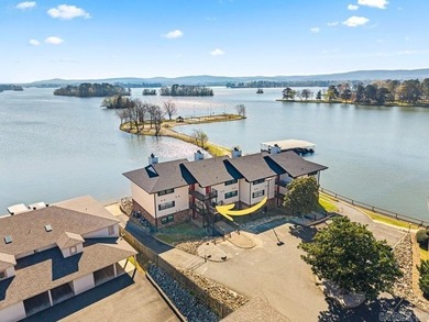 Lake Hamilton Condo For Sale in Hot Springs Arkansas