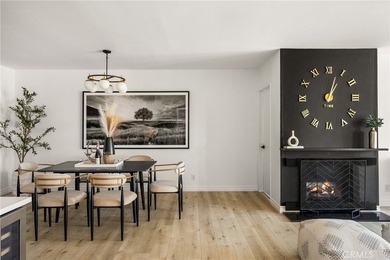 Welcome to Crescent Heights, where contemporary luxury and - photo 11