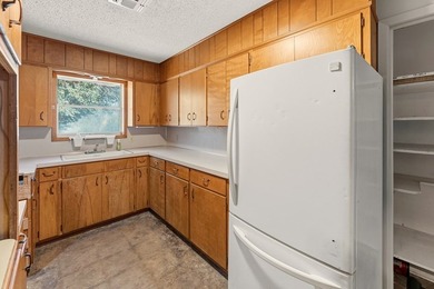 Discover incredible potential on over an acre of land with this - photo 18