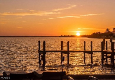 Unobstructed views of the bay. You, too, can wake up to this - photo 1