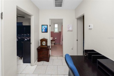 Under contract-accepting backup offers. Charming and move in - photo 21