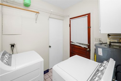 Under contract-accepting backup offers. Charming and move in - photo 23