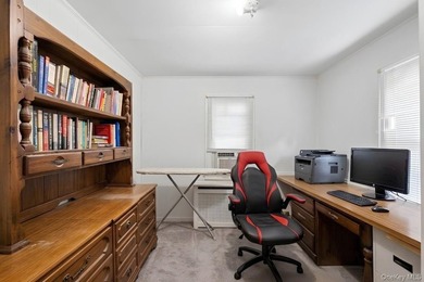 Welcome to this charming 2-bedroom, 1-bath In-Line Ranch - photo 8