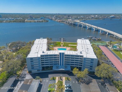 (private lake, pond, creek) Condo For Sale in Daytona Beach Florida