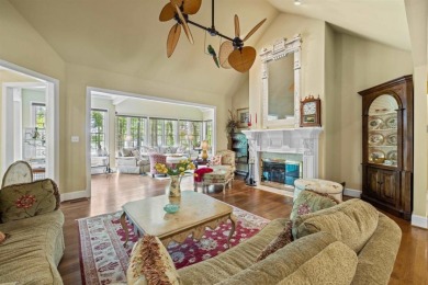 Charming Lakefront Home - New Price - photo 10