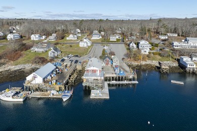 After 30+ years Shaw's Wharf and Lobster is For Sale. This - photo 8