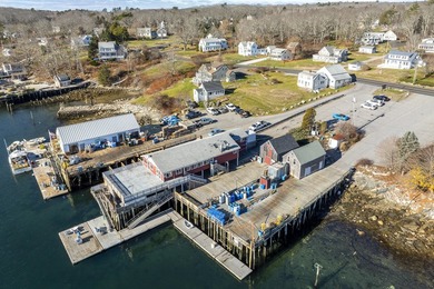 After 30+ years Shaw's Wharf and Lobster is For Sale. This - photo 10