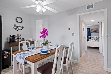 This TURN-KEY, top-floor 2-bedroom, 2-bath villa at Hilton Head - photo 5