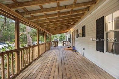 A rare find in Beaufort that won't last long! Beautifully - photo 5