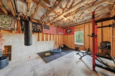 Tucked within the highly sought after Holly Farm community in - photo 38