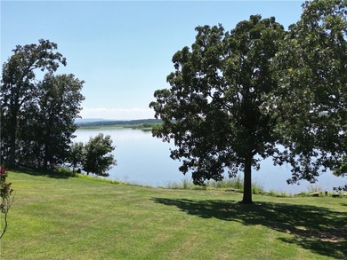 Custom-built and full of amenities, this stunning 2-story home - photo 48