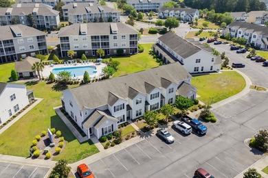 Welcome to 306 Castle Dr, a beautifully maintained 2-bedroom, 2 - photo 4