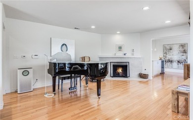 Captivating ?Ocean and Catalina Island views await you in this - photo 6