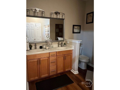 Welcome home to this 3-bedroom, 2-bath residence offering 1,432 - photo 11