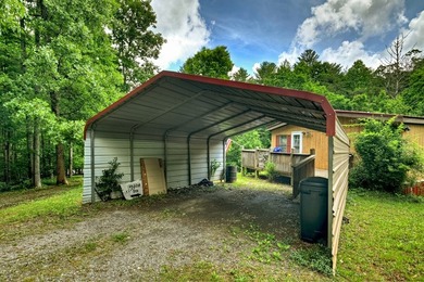 Introducing a fantastic 3-bedroom, 2-bath manufactured home on a - photo 11