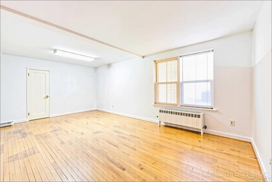 Flushing Downtown Studio - Square layout, easy approval. Needs