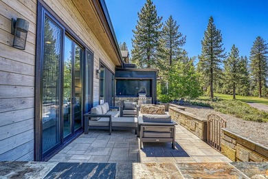 Experience effortless mountain living in this modern mountain - photo 16