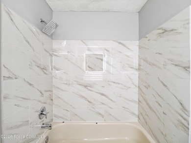 Welcome to this move-in-ready home, with a BRAND NEW ROOF! - photo 18