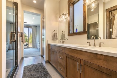Experience effortless mountain living in this modern mountain - photo 20