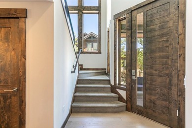 Experience effortless mountain living in this modern mountain - photo 21