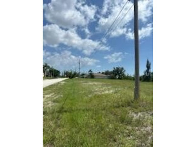 Build your dream home on this oversized freshwater canal lot in - photo 5