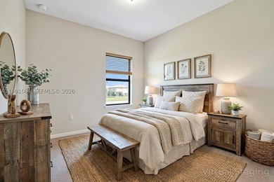A like-new townhome with beautiful lake views in the highly - photo 14