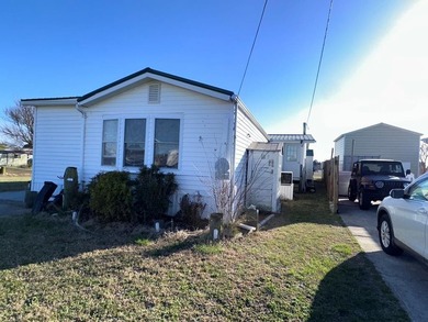 Charming coastal retreat on the south end of Chincoteague Island - photo 17