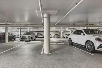 Perched on the 7th floor of the prestigious Le Jardin, this - photo 42