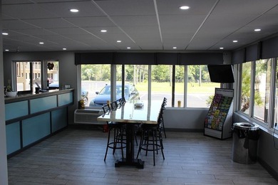 Positioned along the scenic banks of the Waccamaw River in the - photo 4
