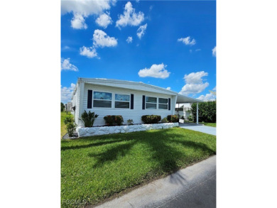 Caloosahatchee River Home For Sale in Fort Myers Florida