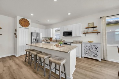 Welcome to this beautifully maintained 3-bedroom, 2-bath CBS - photo 11