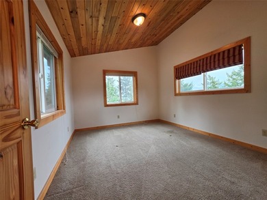 Find your Montana on the shores of Flathead Lake with this great - photo 22