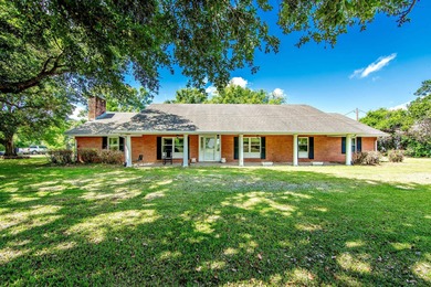 (private lake, pond, creek) Home Sale Pending in Labadieville Louisiana