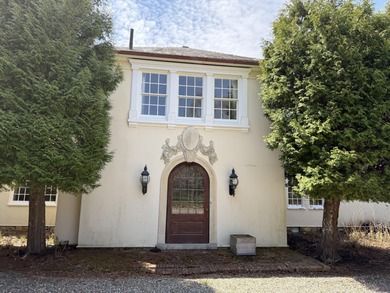 The Grace Cottage, Hermit's Point. This magnificent stuccoed - photo 2