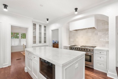 Situated in the heart of Historic Northwood, this stunning 1926 - photo 33
