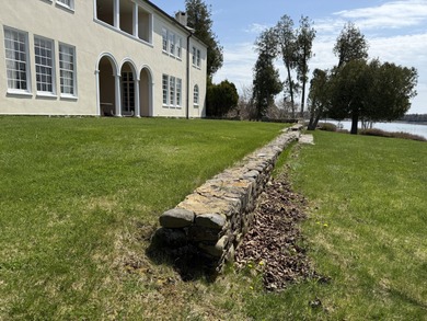 The Grace Cottage, Hermit's Point. This magnificent stuccoed - photo 9