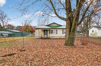 Oolagah Lake Home For Sale in Nowata Oklahoma