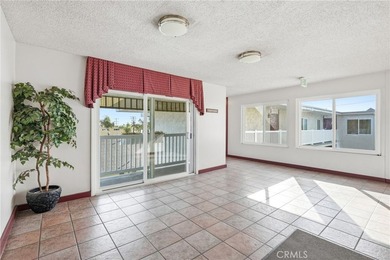 Welcome to 363 Newport Avenue #319 in the desirable South