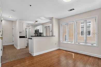 Looking for a spacious townhome in the heart of Old Town - photo 4
