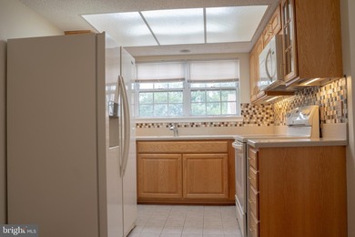 This beautiful condo is nestled in the heart of Fairfax - photo 15
