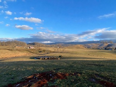Extraordinary long-range mountain views, approximately 290 feet - photo 9