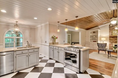 Resort-style living with endless staycations awaits on Lake - photo 30