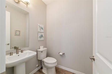 Welcome to this beautifully maintained home with fenced yard in - photo 42