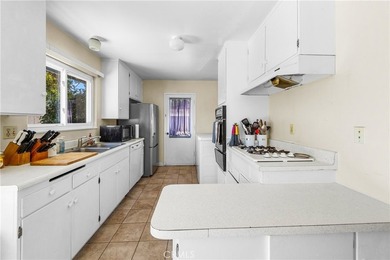 Exceptional Value in Huntington Beach - Priced to sell !!! - photo 12