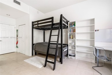 Stunning Oceanfront Apartment for Sale!
Discover your dream