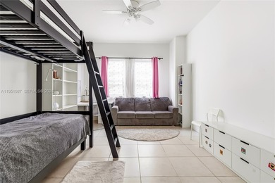 Stunning Oceanfront Apartment for Sale!
Discover your dream