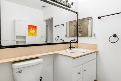 Stunning Oceanfront Apartment for Sale!
Discover your dream