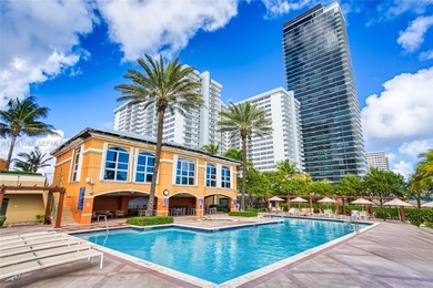 Stunning Oceanfront Apartment for Sale!
Discover your dream